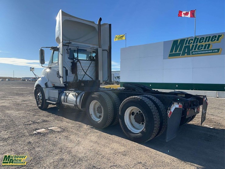 2017-international-prostar-image-3