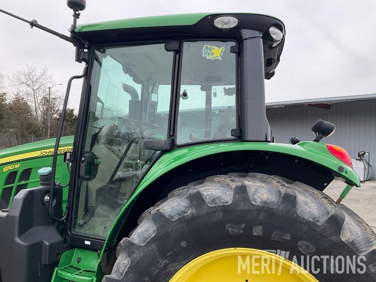 2021-john-deere-6110m-image-21