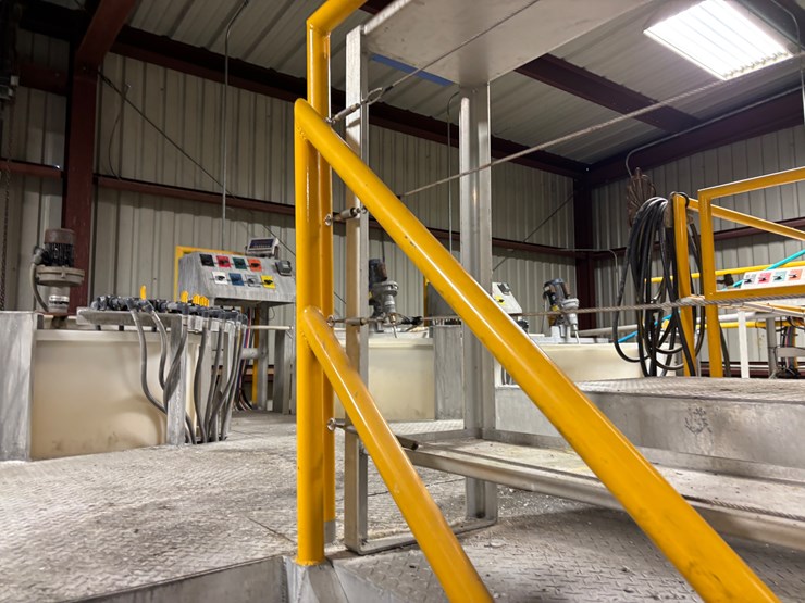 #425-•-3-tank-chem/-soap-mixing/-manufacturing-system-image-19