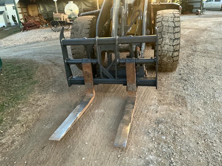 2009-deere-544k-image-28