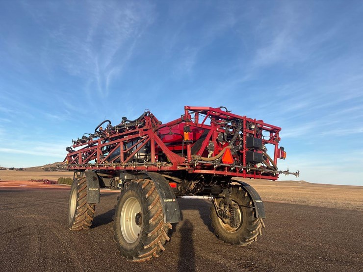 2013-case-ih-4430-patriot-sprayer-image-10