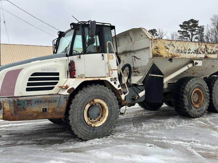 2005-cummins-m11-image-1