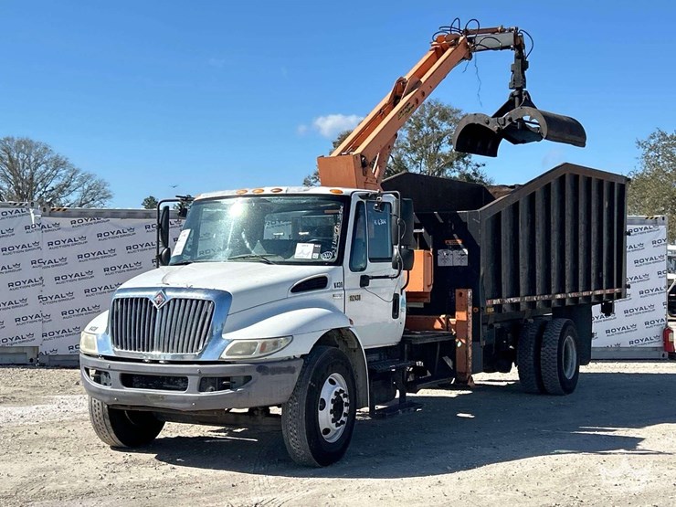 2013-international-durastar-4300-image-1