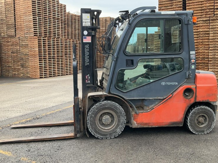 2018-toyota-8fdu25-image-2