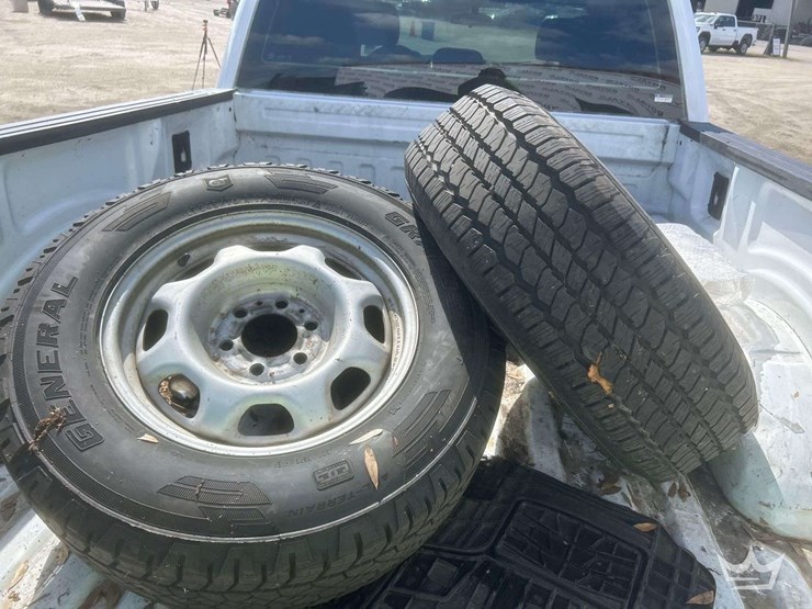 2020-ford-f150-image-12