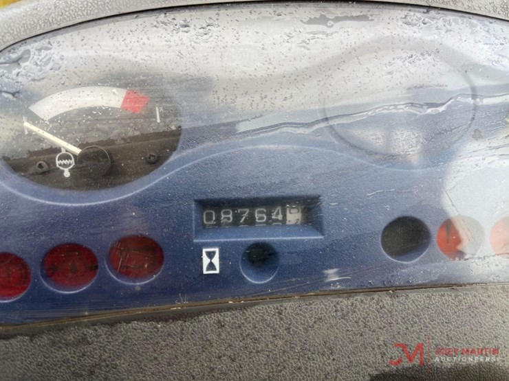 2001-komatsu-kg18ht-17-forklift-image-14