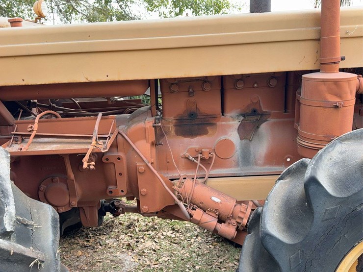 minneapolis-moline-g706-image-23