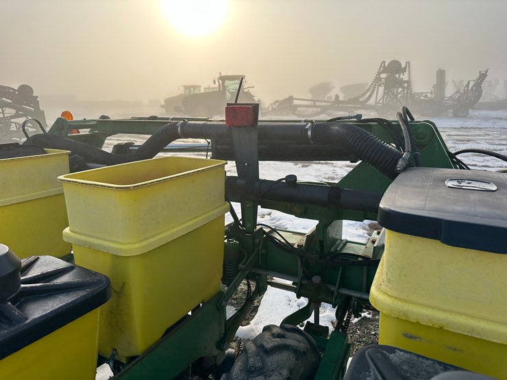 john-deere-1720-image-48