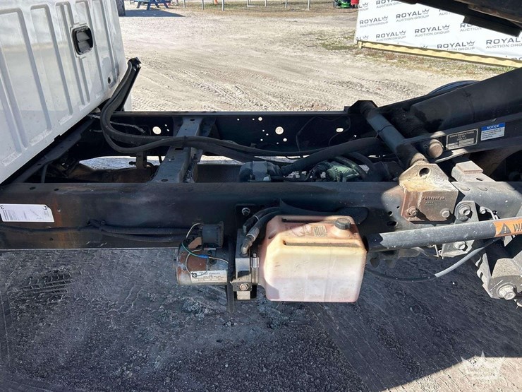 2014-ford-f550-image-22