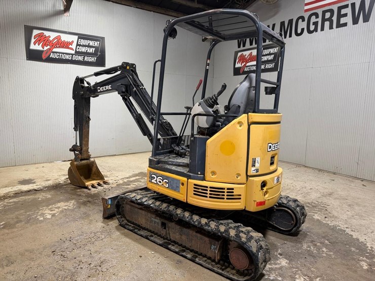 2016-deere-26g-image-3