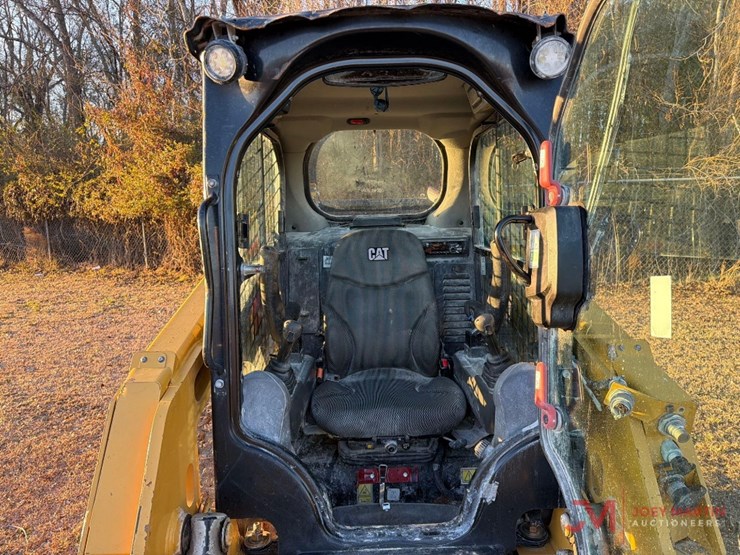 2020-caterpillar-249d3-image-14