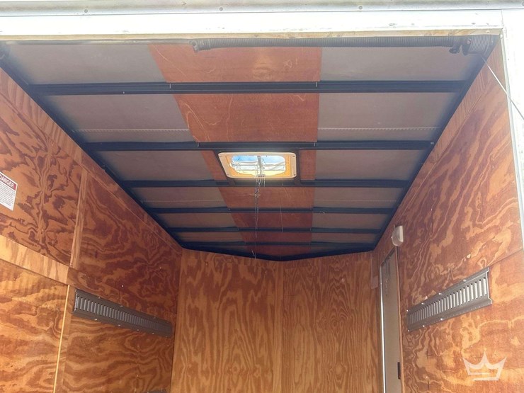 s/a-enclosed-trailer-image-10