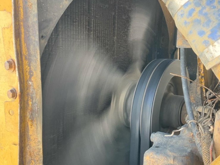 1989-caterpillar-d4h-image-91