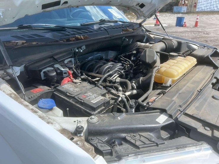 2020-ford-f150-image-16