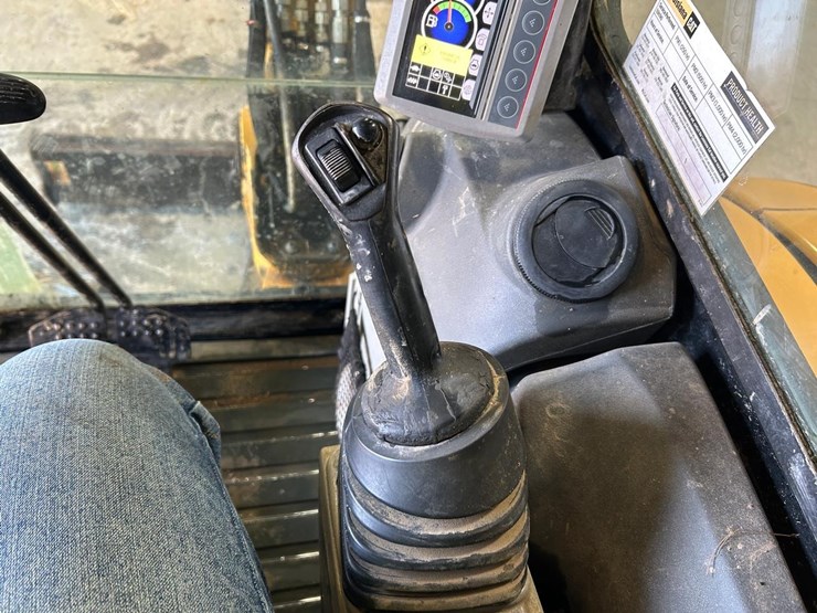 2017-caterpillar-304e2-cr-image-22