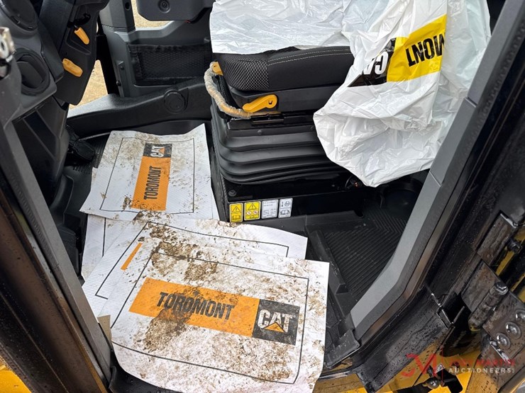 caterpillar-926-image-24