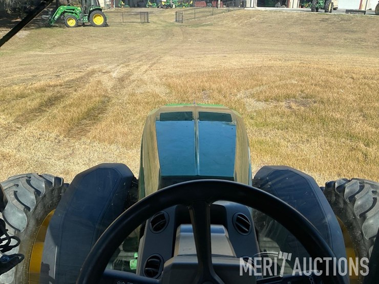 2023-john-deere-8r-370-image-49