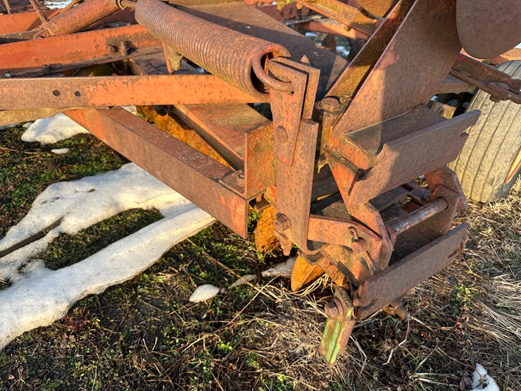 international-20-image-24