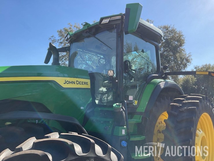 2023-john-deere-8r-370-image-16
