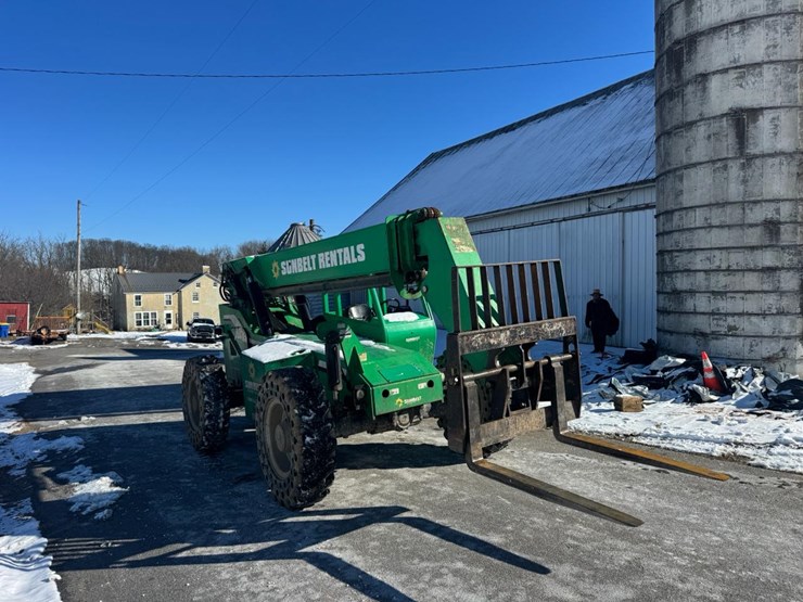 2013-sky-trak-6042-image-7