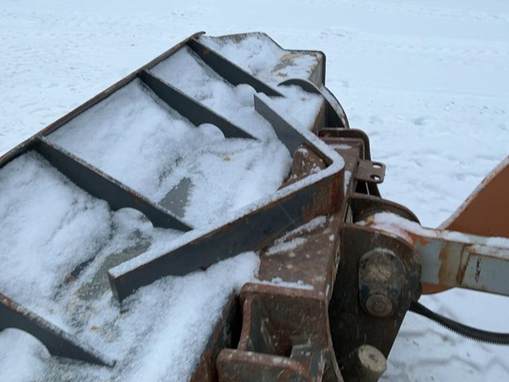 2016-case-621f-xr-image-65