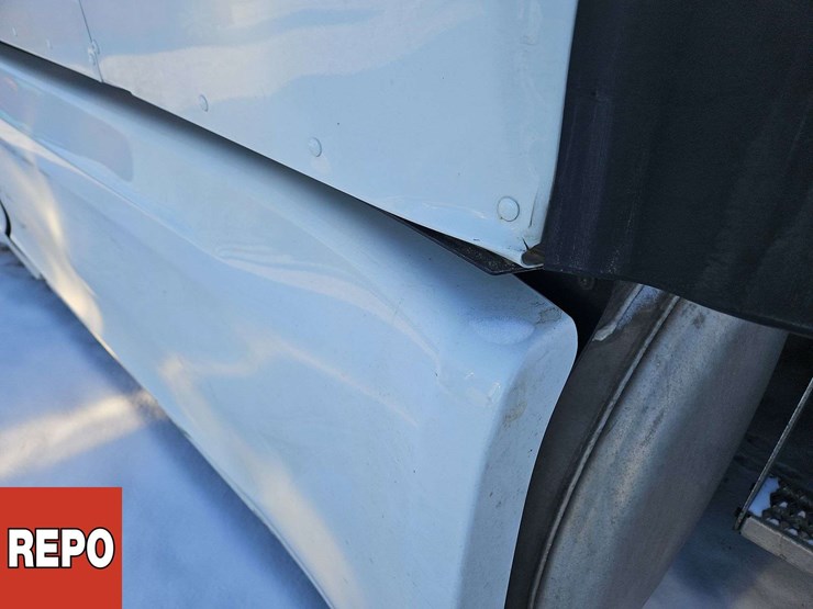 2024-peterbilt-579-image-56