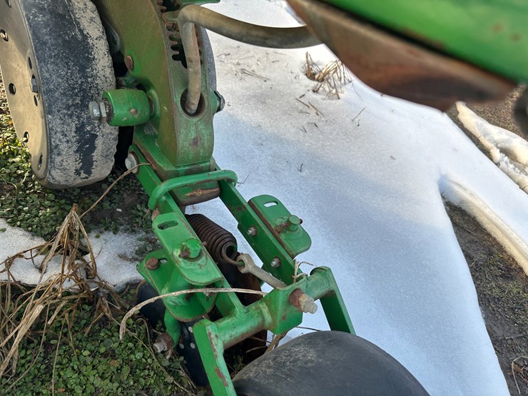 john-deere-1720-image-21