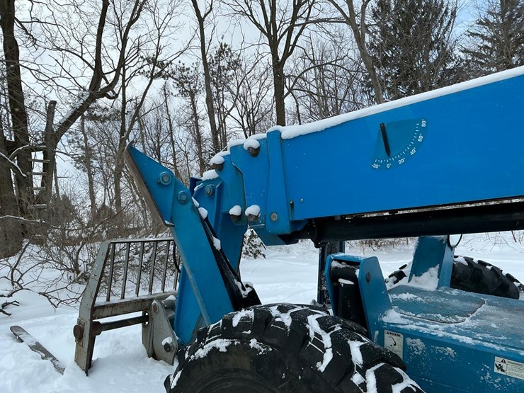 2006-genie-gth1056-image-56