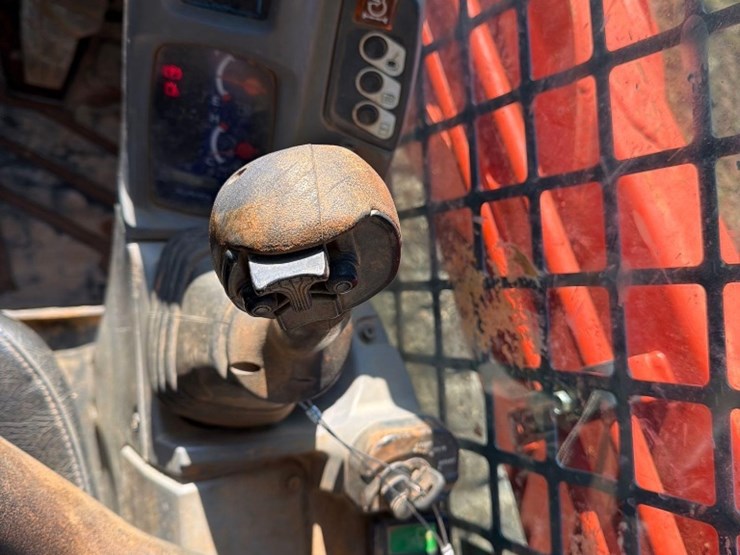 kubota-svl97-2-image-15