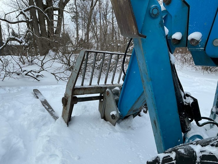 2006-genie-gth1056-image-61