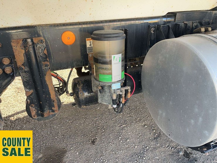 2019-kenworth-t800-image-24