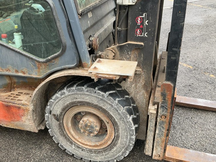 2018-toyota-8fdu25-image-44