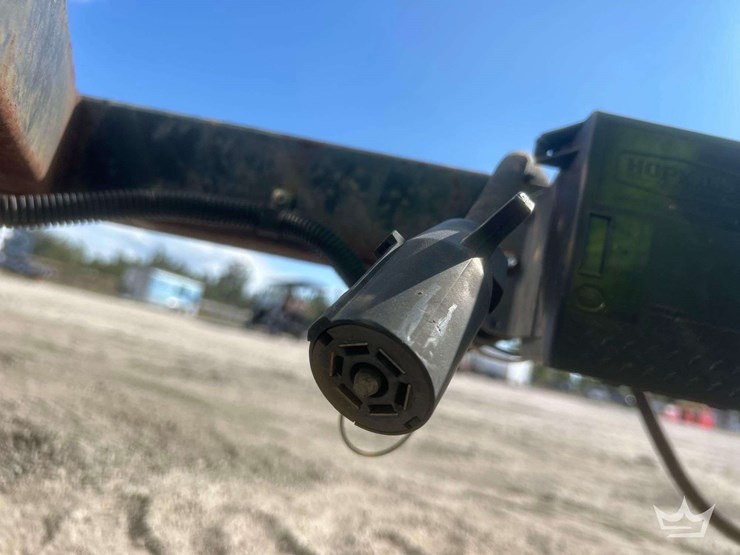 s/a-enclosed-trailer-image-8