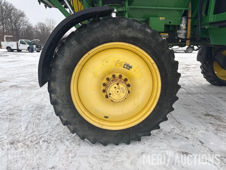 2010-john-deere-4830-image-32