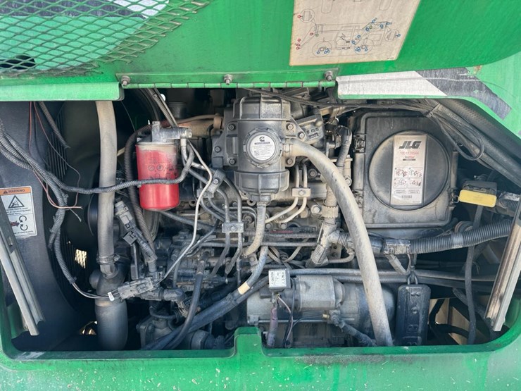 2013-sky-trak-6042-image-19