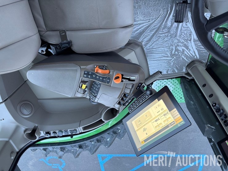 2024-john-deere-8r-370-image-43