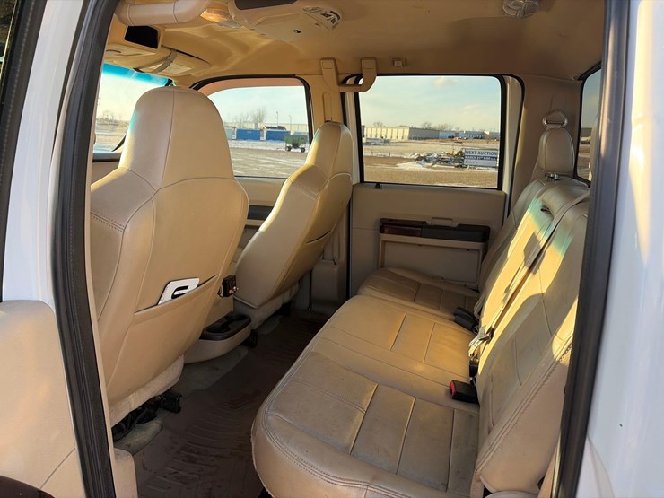 2010-ford-f250-image-15