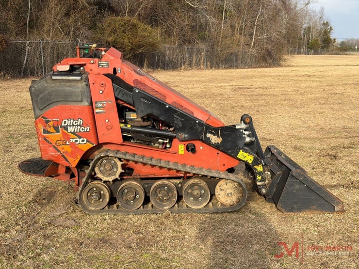 2019-ditch-witch-sk800-image-2