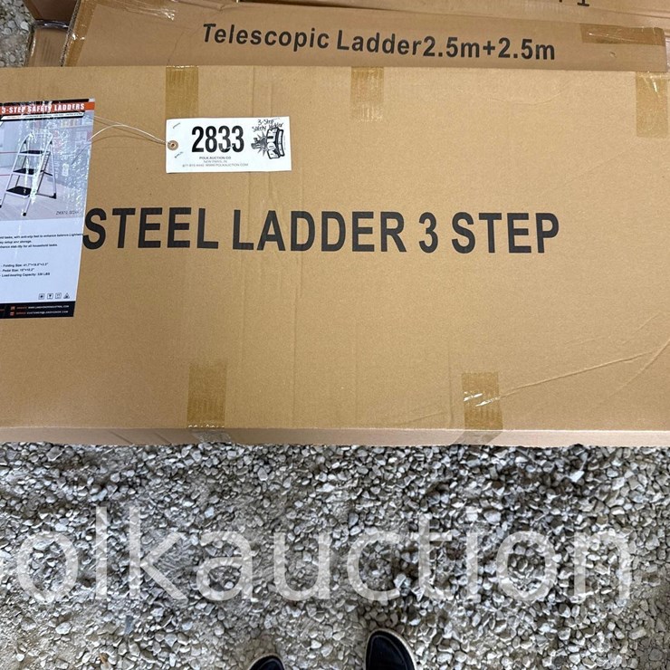 2833 - 3-STEP SAFETY LADDER