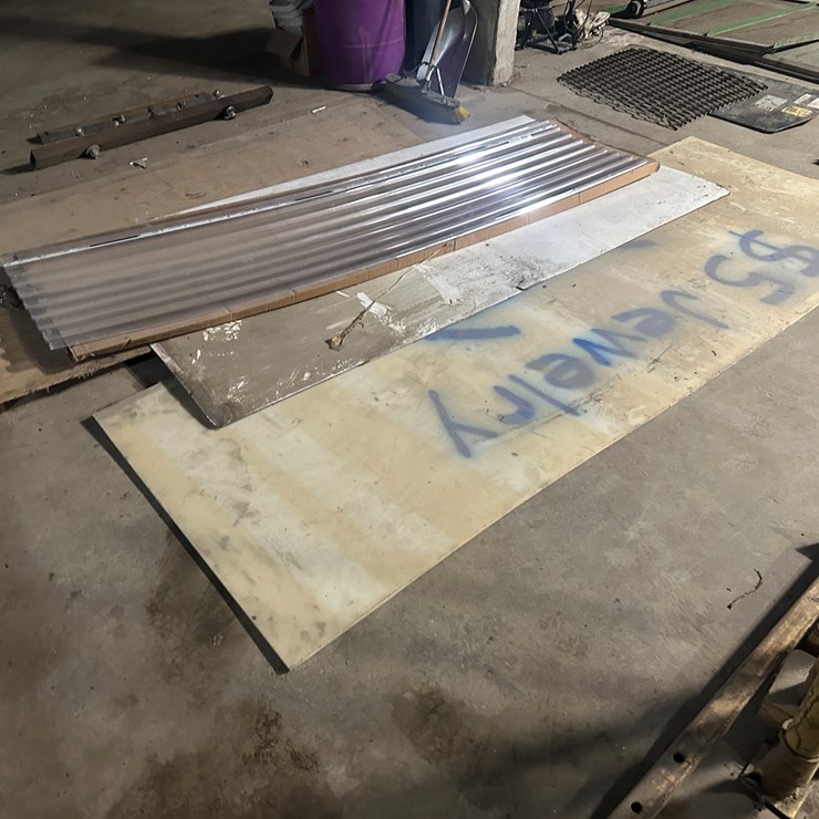 #38472 • Lot of Wood & Clear Polycarbonate Panels