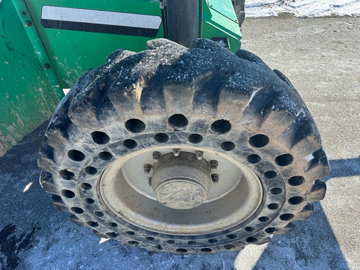 2013-sky-trak-6042-image-13