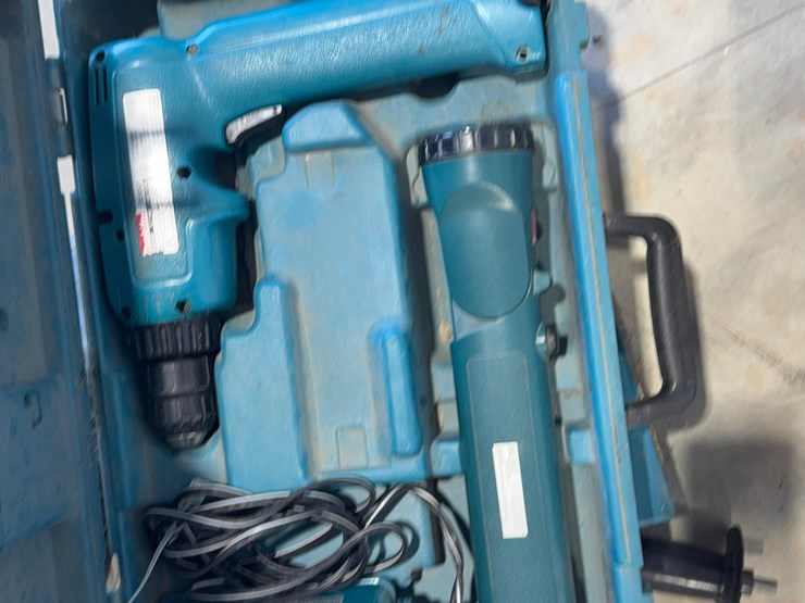 assortment-of-tools-image-2