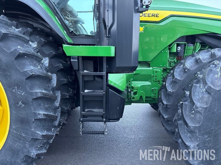 2024-john-deere-8r-370-image-34