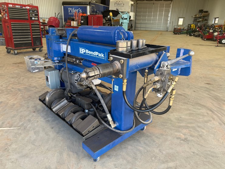 2015-bendpak-exhaust-pipe-bender-image-16