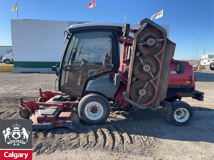 toro-31590n.-4x4-mower-image-2