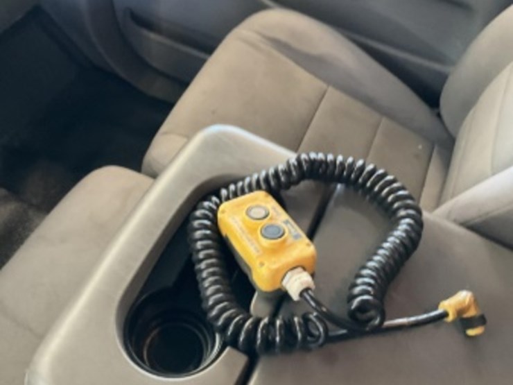 2005-ford-f550-image-23