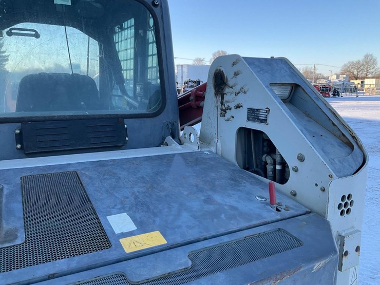 2012-takeuchi-tl10-image-29