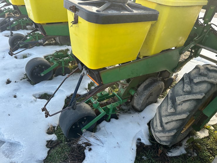john-deere-1720-image-49