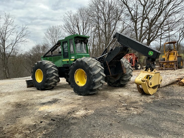 2010-deere-648h-image-3