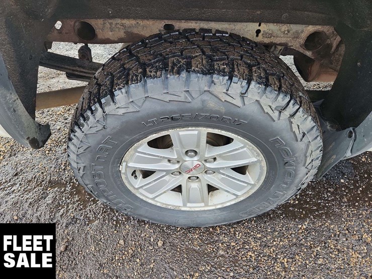 2015-gmc-sierra-1500-image-12